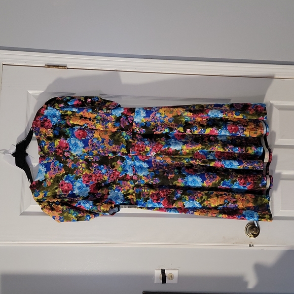 NY&Co - Picture 2 of 4